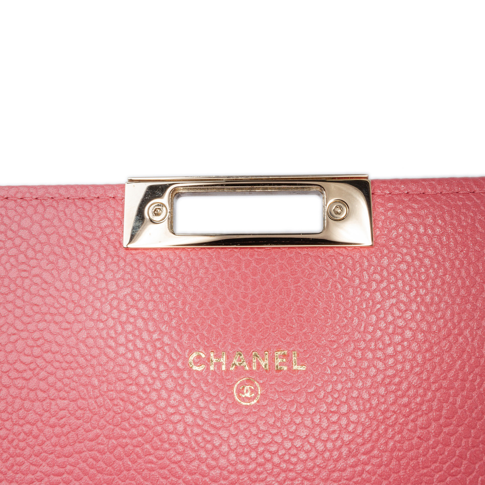 Pre-Loved Chanel Quilted Caviar Golden Class Wallet On Chain - Picture 6 of 11